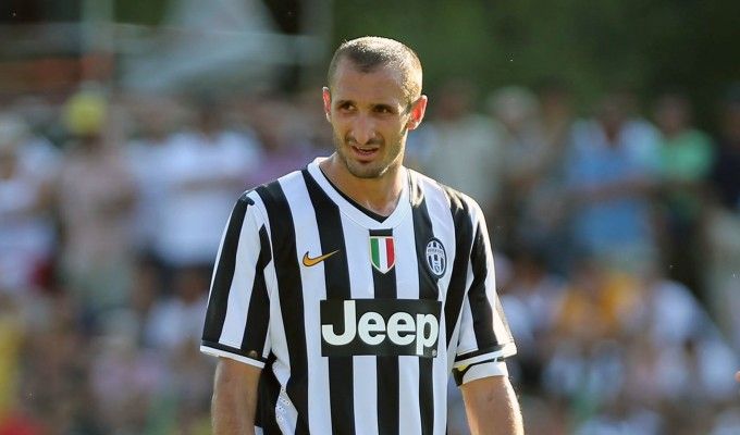Chiellini e Robinho ko, solo 7 squalificati