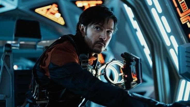 “Andor 2”, Diego Luna: “Addio a Cassian, il ribelle che ha cambiato la vita della galassia e la mia”