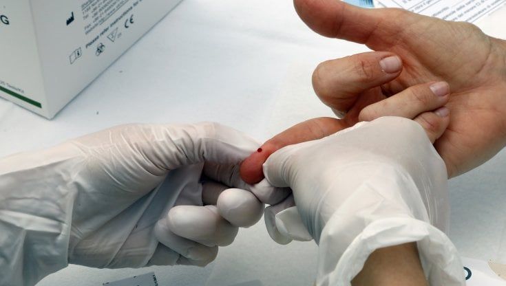 Coronavirus, prosegue il calo dei ricoveri nei reparti. A Parma 107 nuovi casi