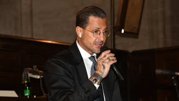 Fabrizio Corona candidato a Catania: "Voglio servire la mia città"