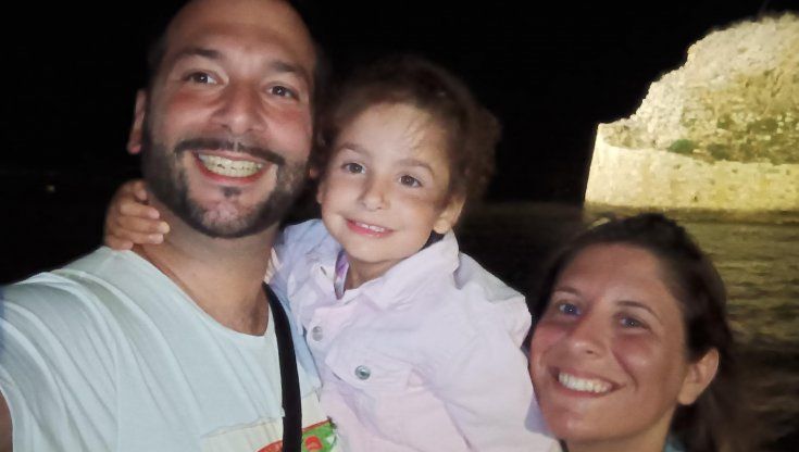 Neuroblastoma a 7 mesi: la storia di Vittoria che ha spento le cinque candeline e sorride alla vita 