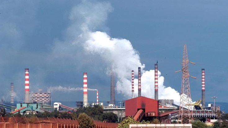 Ex Ilva a rischio chiusura,Flacks resta alla finestra. E Urso frena sul prestito