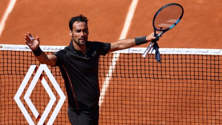 Roland Garros, Fognini: elimina Auger-Aliassime. Sinner, Djokovic e Alcaraz avanzano al secondo turno