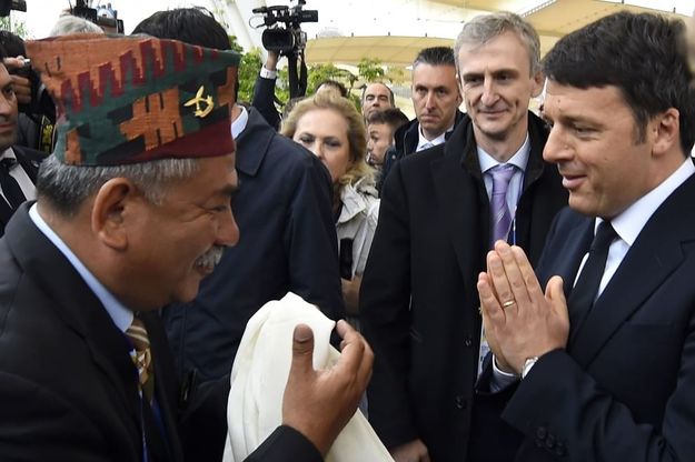 Expo, l'omaggio di Renzi nel padiglione del Nepal