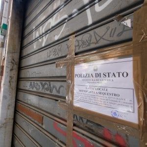 Semi venduti ai narcotrafficanti, chiusi tre negozi di semi di cannabis a Genova