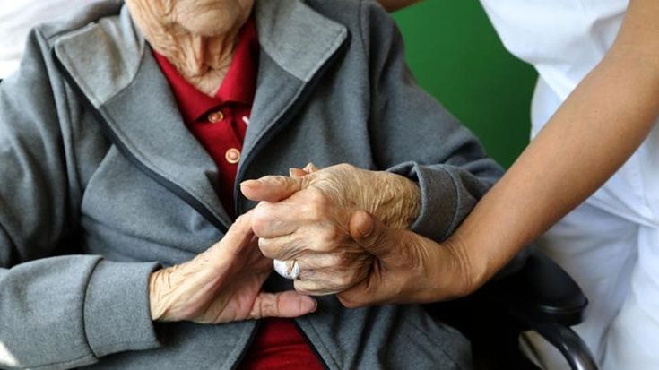 Aumenti agli addetti, appalti fermi: alle coop sociali i conti non tornano