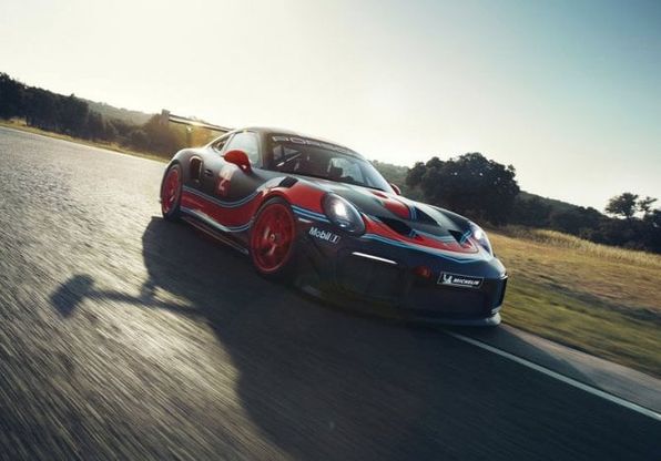Porsche 911 GT2 RS Clubsport