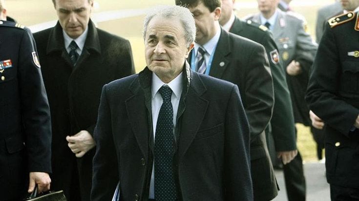 Parisi: “Il ritardo è enorme, fare subito le primarie poi meglio dimenticarle”