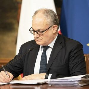     Decreto di maggio:  7 miliardi di  aiuti per artigiani, commercianti  e microimprese