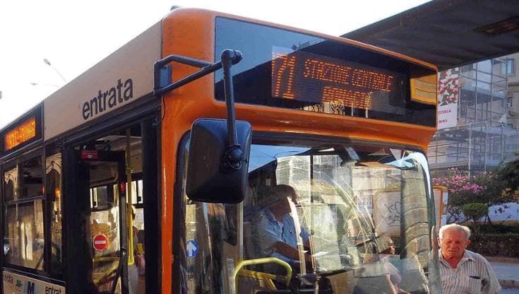 Né autobus né zone blu, nove autisti Amat inidonei pure ai controlli