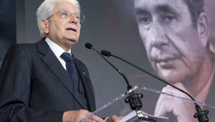 Mattarella e le stragi: “Gravi deviazioni, verità sulle complicità nello Stato”
