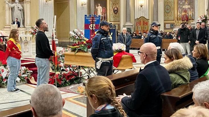 Napoli saluta Tizzano: Basilica di Capodimonte gremita per l’addio