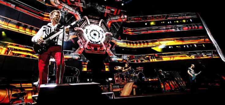 Bellamy: "Grazie Roma, ora la tecnologia esalta lo show dei Muse nei cinema"