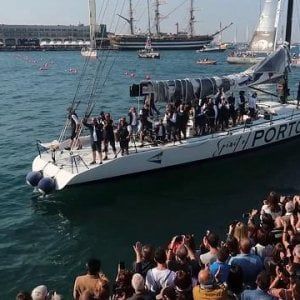 La Barcolana 50, regata da record. E anche la difesa dei migranti veleggia a Trieste