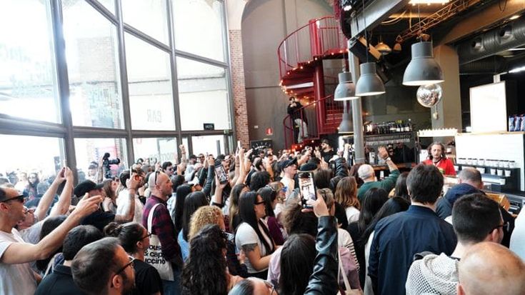 Discoteche aperte anche di giorno, via libera del Comune per liberalizzare i “morning club”