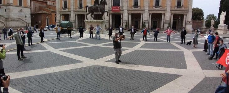 Roma, le proposte delle reti sociali: "Dalla capitale delle disuguaglianze alla capitale dei diritti"