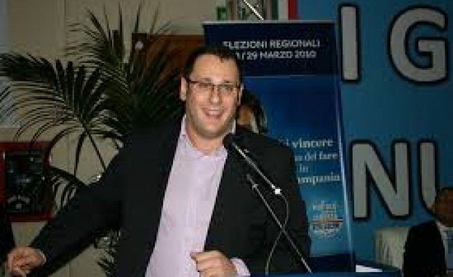 Forza Italia &egrave; una Dynasty<br />ora tocca al figlio di Cesaro