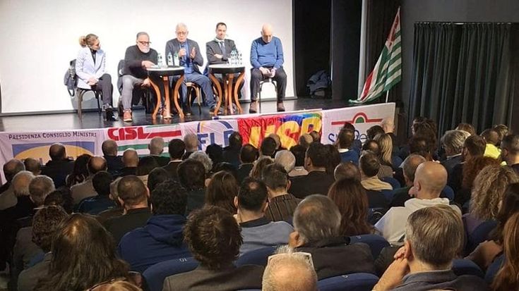 Caso smart working, Palazzo Chigi taglia:pronto lo sciopero