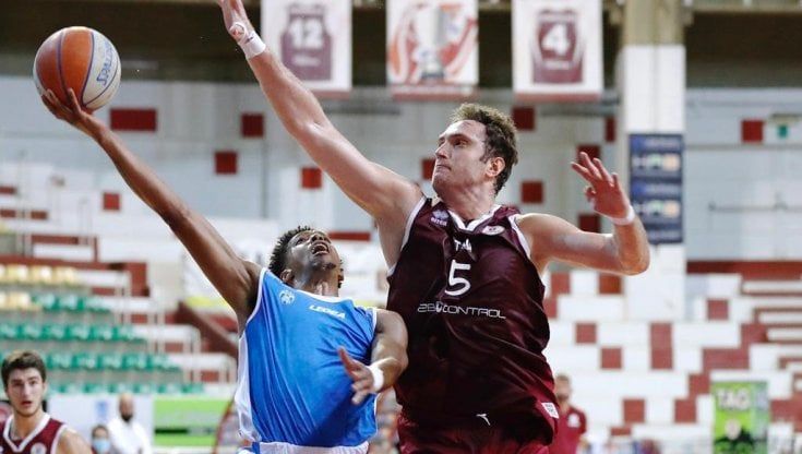 Basket, domenica il derby siciliano tra Trapani e Orlandina