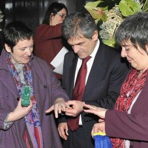 "Fassino accetti di registrare i matrimoni gay contratti all'estero"