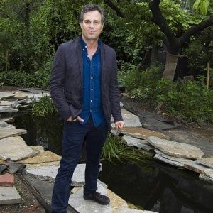 Mark Ruffalo interpreta due gemelli nella nuova serie Hbo 