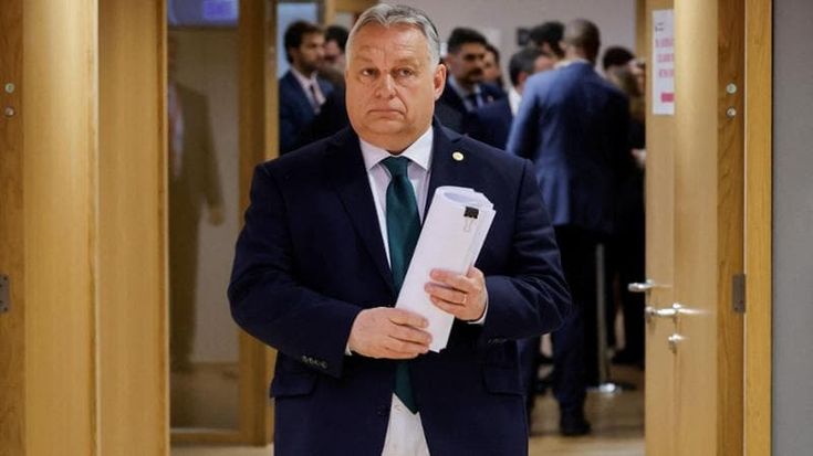 Nella notte di Bruxelles la svolta di Orbán: "Entro nei Conservatori europei con Meloni"