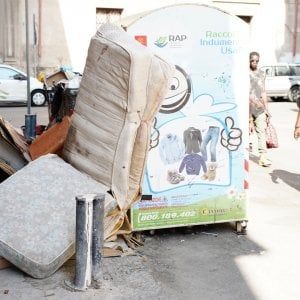 Sicilia, nuova ordinanza sui rifiuti: ci sono altri 90 giorni per migliorare la differenziata