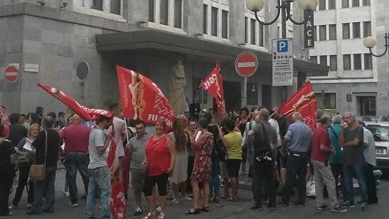Torino, presidio e sciopero nell'hotel 5 Stelle: "Sindacalista licenziata per rappresaglia"