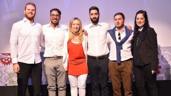 I giovani patrioti di Atreju: "Giorgia è meglio di Salvini". E Berlusconi è "di sinistra"
