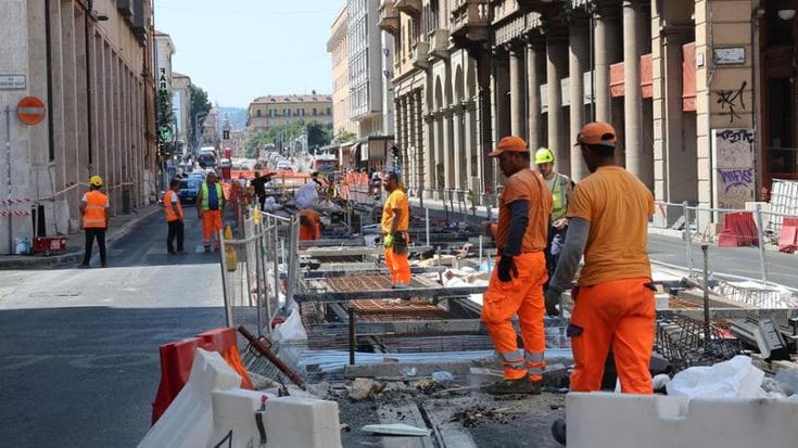 Tram e Garisenda, 170 attività hanno visto calare il fatturato
