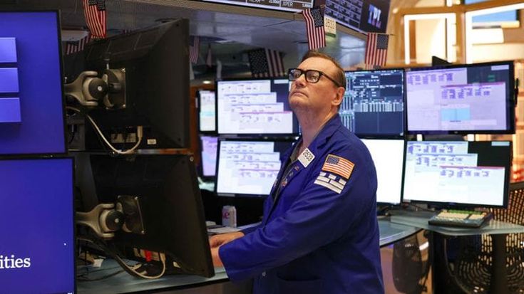 Le Borse oggi, 29 agosto. Il deficit Usa torna a salire a luglio, mercati sempre in rosso