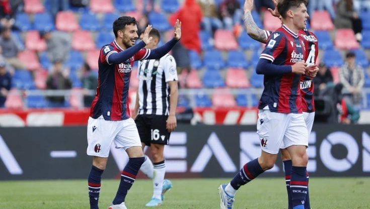 Il Bologna "resiste" all'Udinese, gol di Hickey e Sansone: 2-2