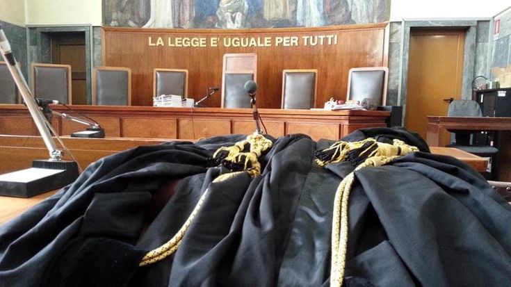 Giustizia, sciopero a ritmo rap: diventa virale nelle chat la protesta contro l’app che non funziona