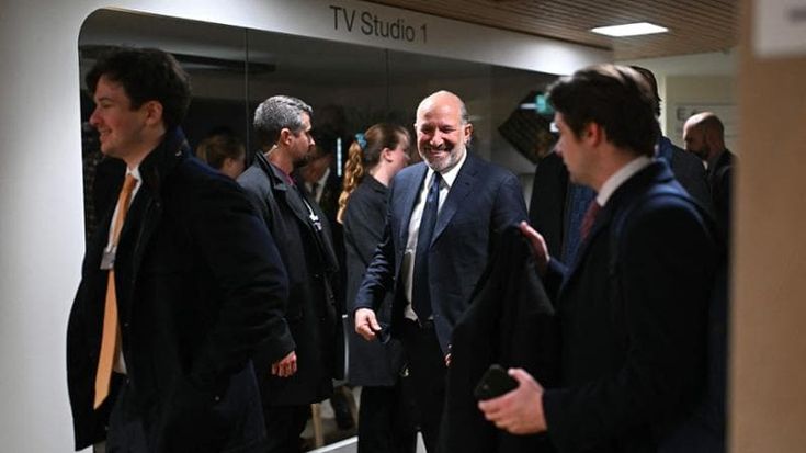 Lutnick, contestazione a Davos alla cena organizzata dal World Economic Forum