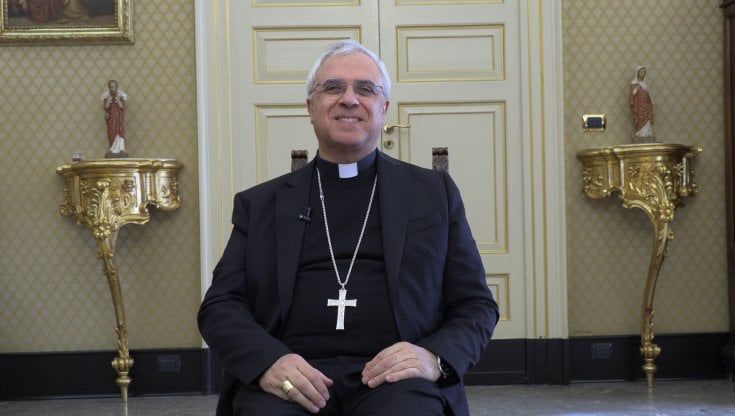 L'anatema dell'arcivescovo verso il voto a Catania: "No ai candidati inquisiti"