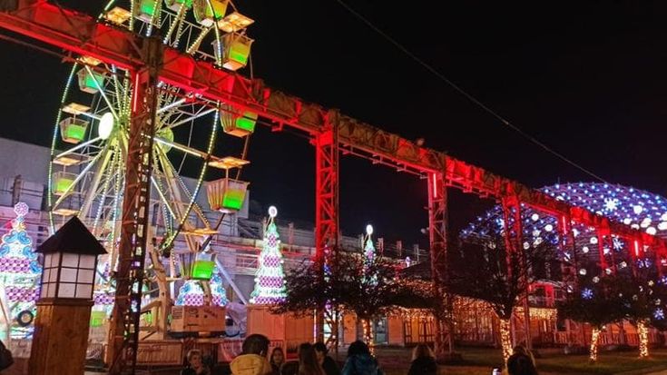 Il Natale quando arriva, arriva: al Carroponte di Sesto già aperto il villaggio incantato tra circo, ruote panoramiche e pista di pattinaggio