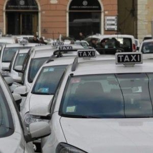 Antitrust, no ad esclusiva per i radiotaxi: "Violano la concorrenza"