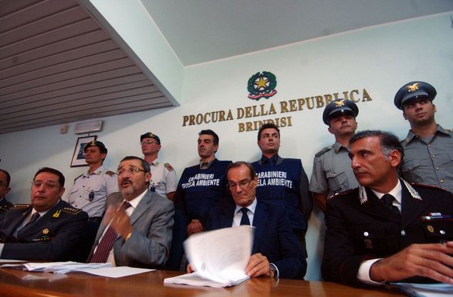 Fotovoltaico, sigilli a 27 parchi<br />dodici persone arrestate<br />&nbsp;