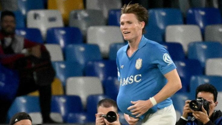 La doppietta di McTominay rilancia il Napoli, 4-3 al Bodo. Primo sorriso in Champions per Allegri
