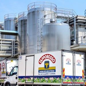 La Centrale del latte cambia proprietà, in via Filadelfia arriva la Newlat di Reggio 