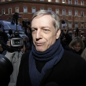  Lupi : "Domani rassegno dimissioni". Renzi: "Scelta saggia" 