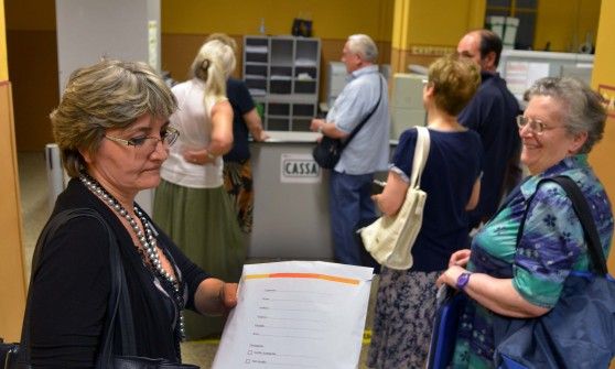Caf aperti di domenica per aggirare l'ingorgo fiscale