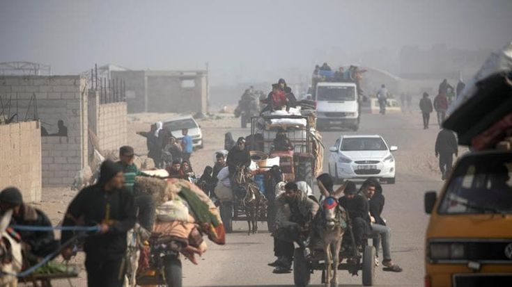 A Khan Yunis i cadaveri attorno all’ospedale. Il pessimismo della gente di Gaza: “Ventuno soldati israeliani uccisi? Porteranno ancora più vittime”