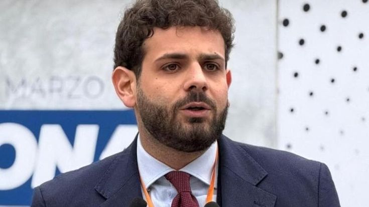 Marco Colarossi dovrà lasciare il consiglio regionale: inutile il salvagente di Claudio Lotito