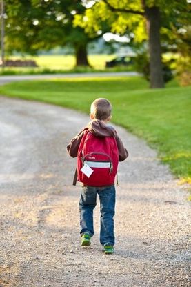 Ecco come tenere al sicuro la schiena dei bambini