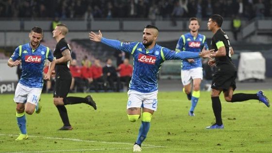 Napoli-Psg 1-1, Insigne risponde a Bernat e tiene in corsa gli azzurri