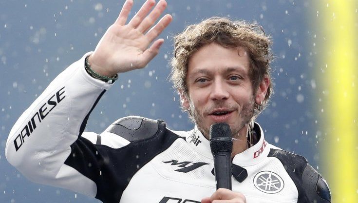 Ecco il nuovo Valentino Rossi: 4 ruote, Giulietta e l'allegria antica  