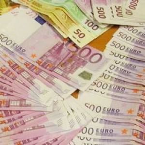 Malpensa, guadagni irrisori dal ristorante cinese ma con 335mila euro in valigia