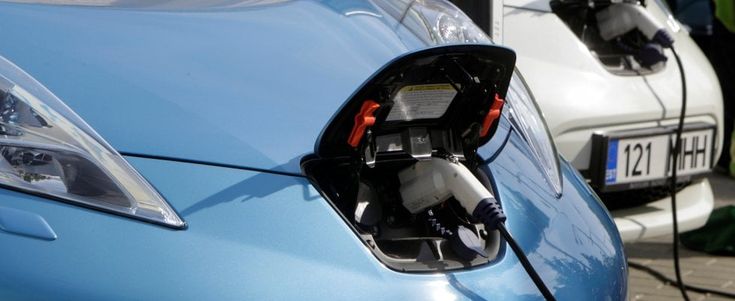 Illuminare uno stadio? Nissan Leaf lo fa