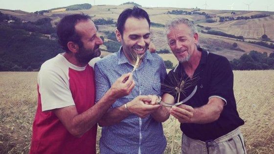 Pietro Parisi, lo chef contadino: "Così ho scelto di passare dalla cucina di Ducasse alla Terra dei Fuochi"